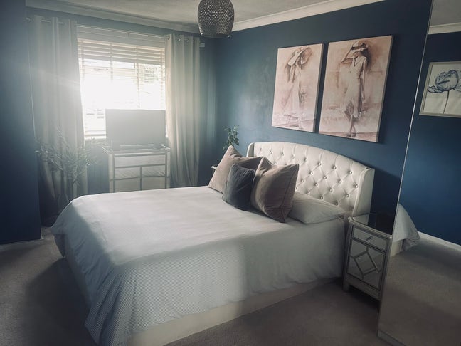 Modern maisonette with garden   Main Photo