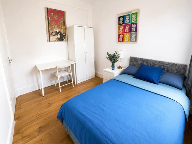 Moden Double Room |Easy Access to central london Main Photo
