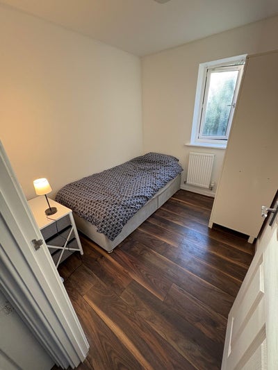 1 single room, &pound;500, &pound;250 deposit Main Photo