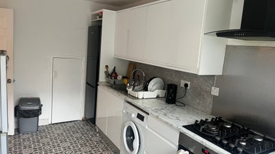  Single Room to Let, Perley House, E3 4Bq Main Photo