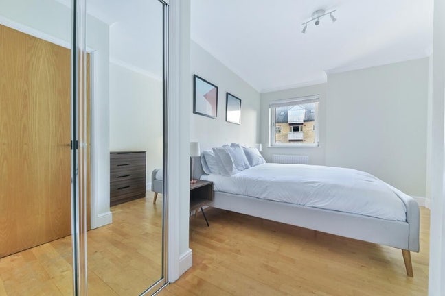 Room (double bed), En Suite (Gym, sauna & garden)  Main Photo