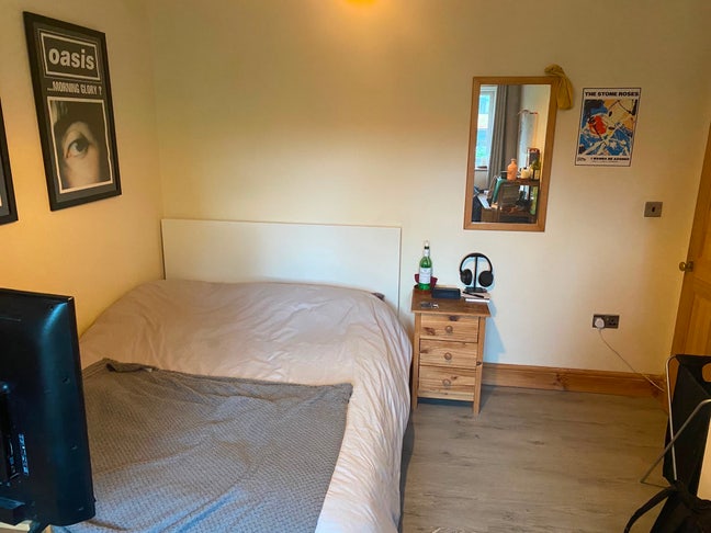 2 rooms available on Morrell Avenue House Main Photo