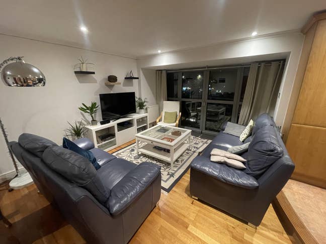 Premium BS1 room w/ parking and river view Main Photo