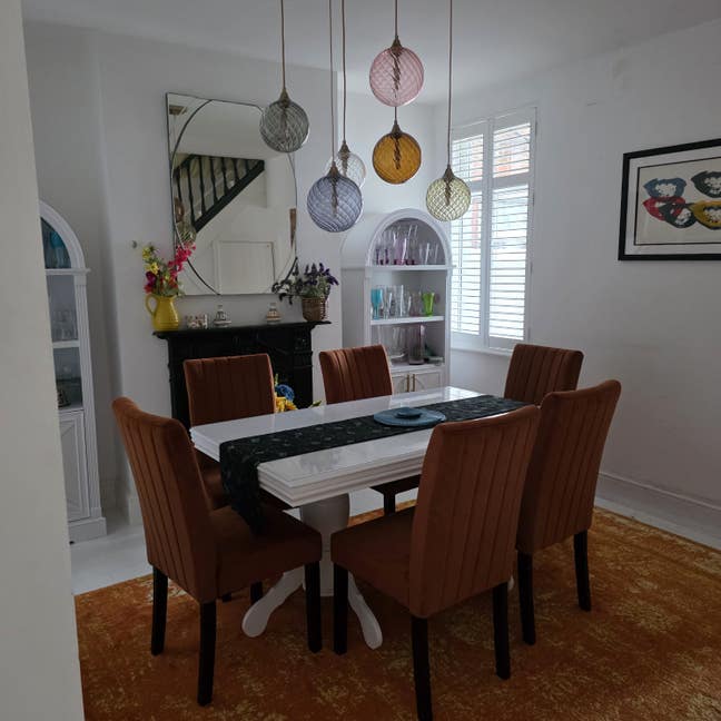 Double room available in edwardian house Main Photo