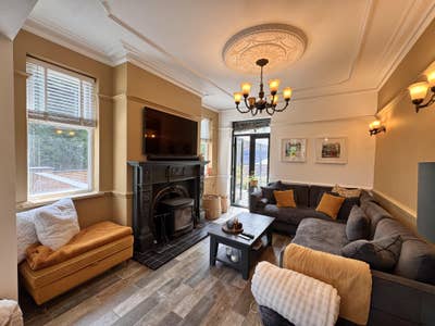 Double Room with En-Suite in Lovely Victorian Home Main Photo