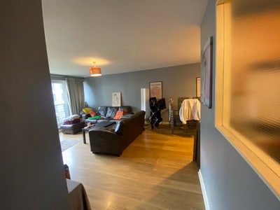 Room for Rent ASAP Wallace Street Main Photo