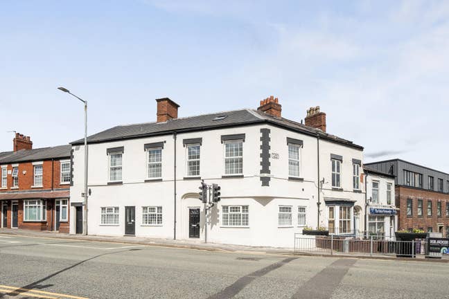 Newly Built Rooms | 1 & 3 Beech Lane Main Photo