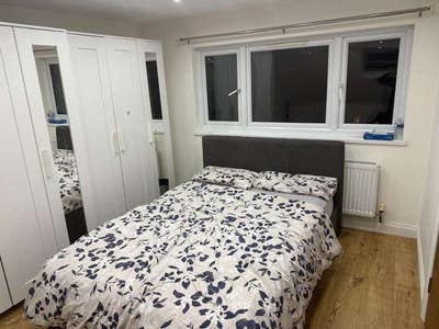  Ensuite  Room  Available  in  IG2 Main Photo
