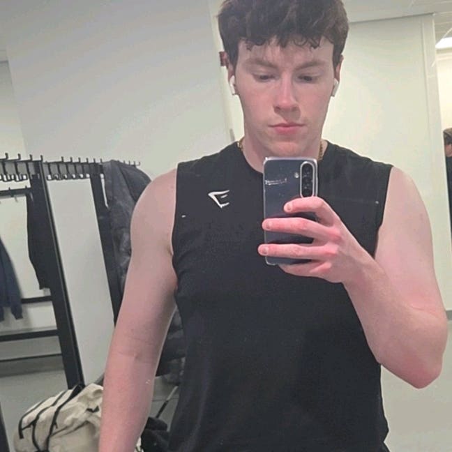 Student Male seeks a single or double room Main Photo