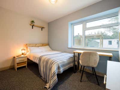 Ensuite Rooms Available 🏡 Bartholomew Road Main Photo