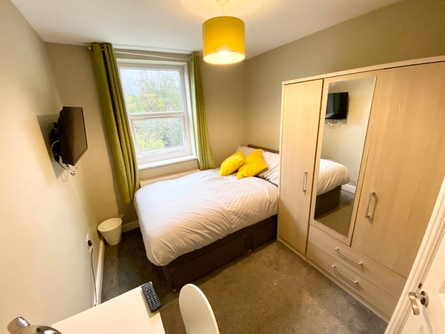 Huge Offer!! Exquisite Room Near Reading West Main Photo
