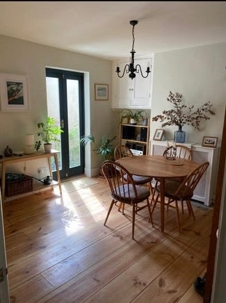 Spare room available  Main Photo