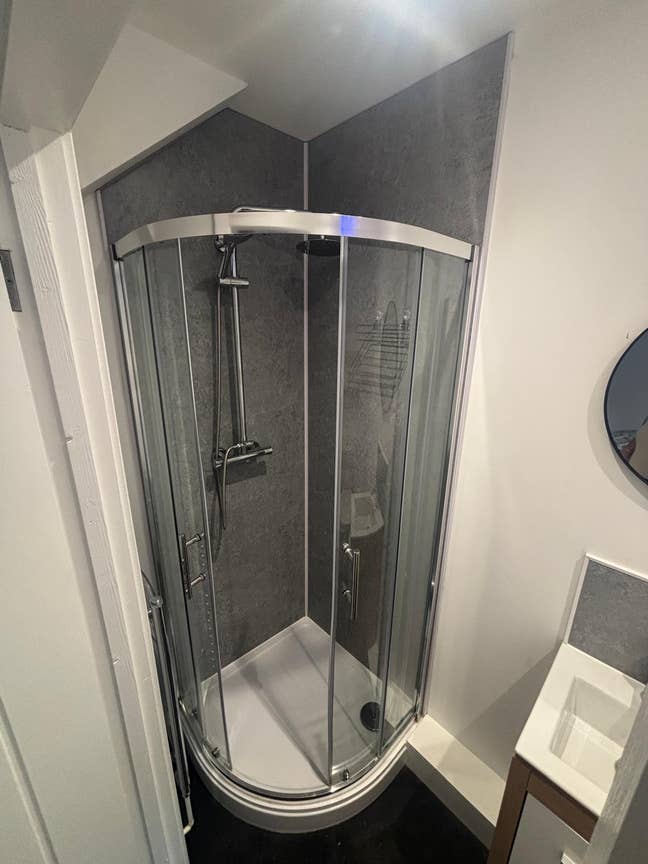 Small room. Big garden energy.  | &pound;625 bills inc Main Photo