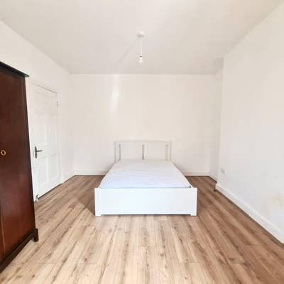 2 Double Rooms - Framfield Road, Mitcham CR4  Main Photo