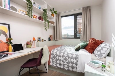En-suite room Avon point Bristol  Main Photo