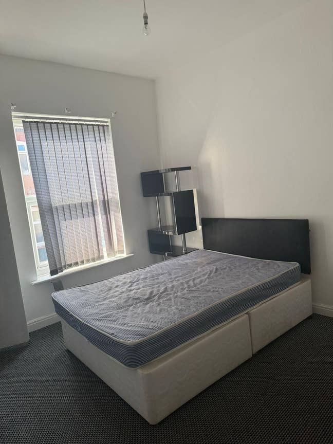 🏡Beautiful Spacious Rooms Available In M8✨ Main Photo