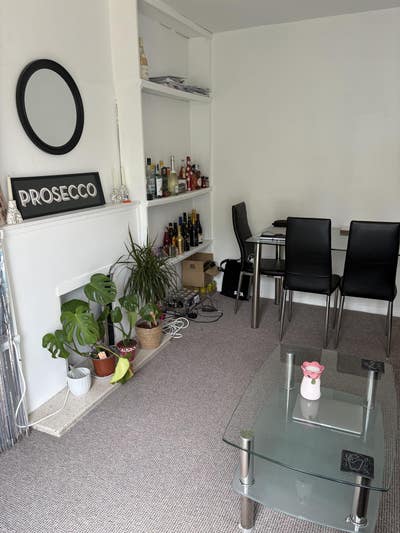 Private double room for rent  Main Photo