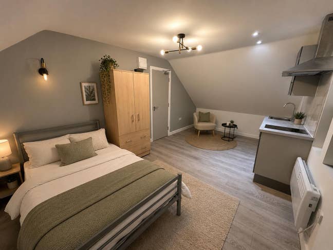 Studio Flat in Croydon Main Photo