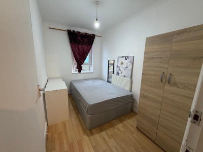 2 Rooms available in All Saints Near Canary Wharf Main Photo