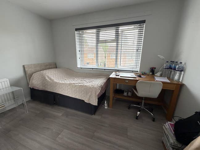 2 Large Bedrooms Coming Soon! - Get in quick! Main Photo
