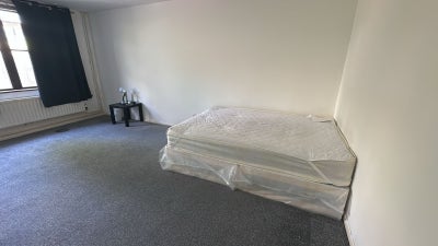 Greenwich SE10 Double Rooms | Excellent Transport  Main Photo