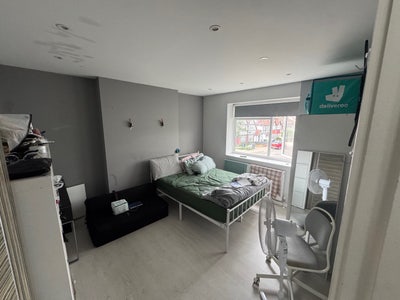 Large Double Room - Colindale  Main Photo