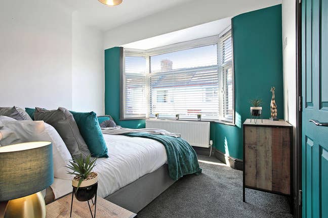 1 En Suite Room in Birkenhead Available! Main Photo