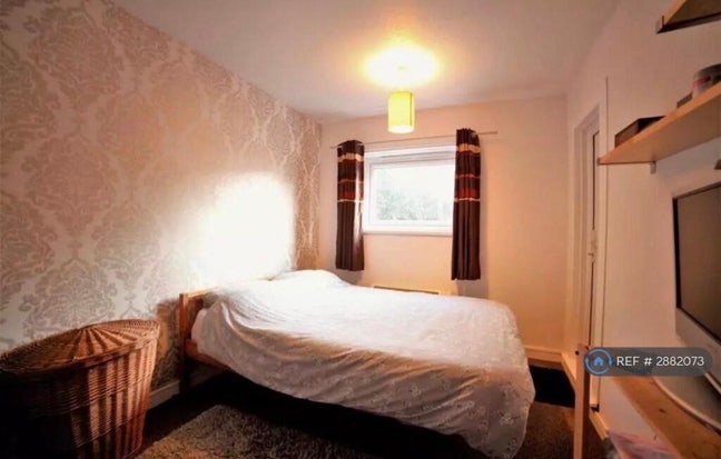 Room for one in BS8 Main Photo