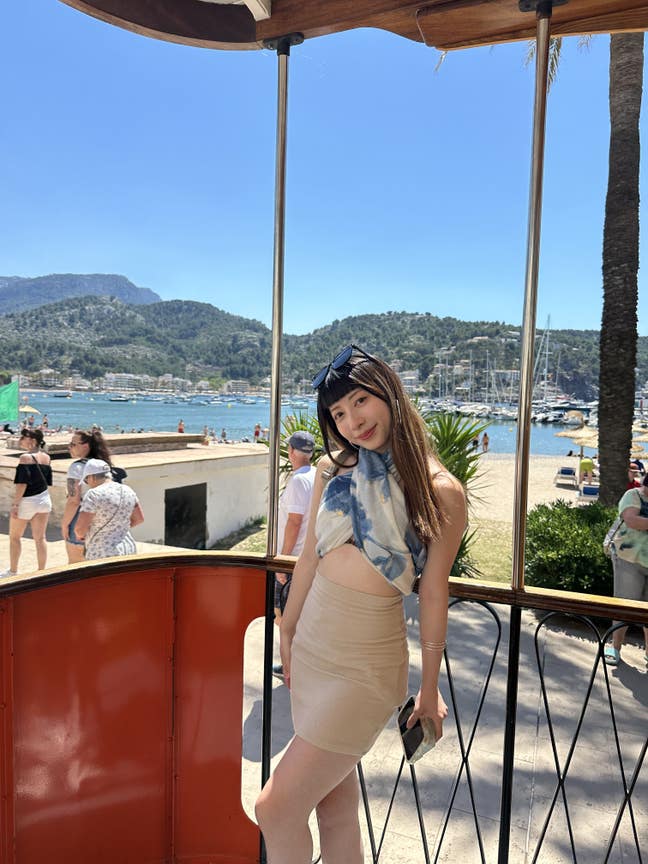 Student Female seeks a single or double room Main Photo