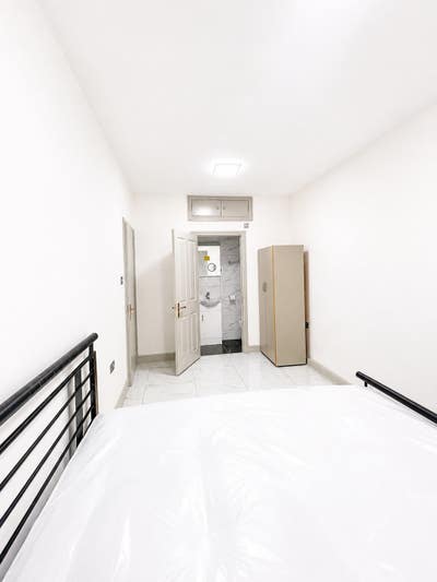 Ensuite Available in Mile End /Bow Main Photo