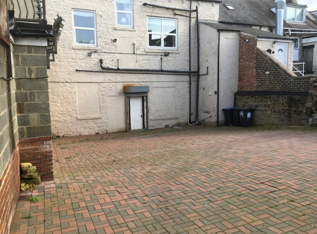Shop for rent  Main Photo