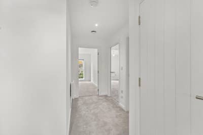 2 Bedroom Apartment Gated Parking in Blenheim PE1 Main Photo