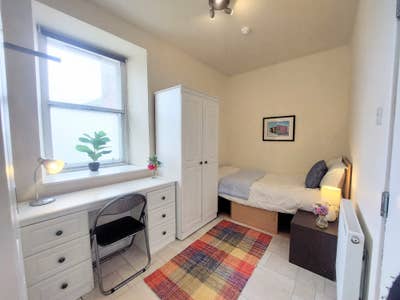 Ensuite Room Near Town Centre, Private Parking Main Photo