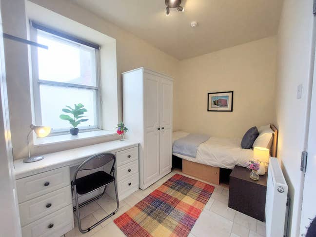 Ensuite Room Near Town Centre, Private Parking Main Photo