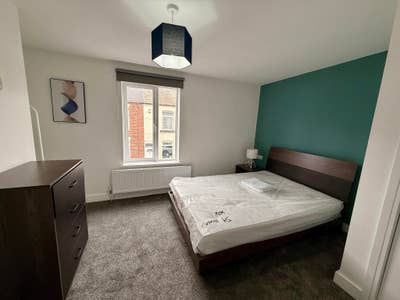 Double Room with En-Suite - Benefits Only Main Photo