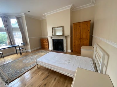 Short-term Lodgings Available Main Photo