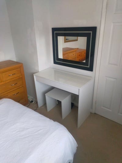 3 bedroom house in Rainham  Main Photo