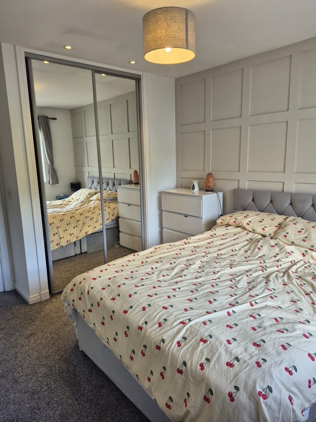 King sized room with en-suite Main Photo