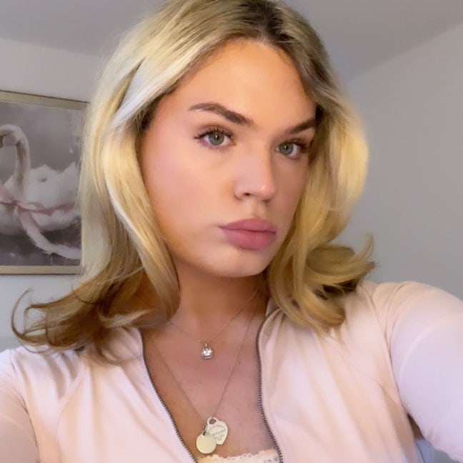 I am 23 and have been in and around London fo... Main Photo