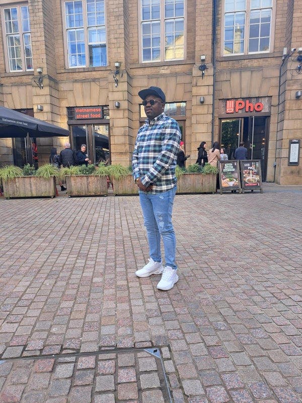 46 year old Male seeks a double room Main Photo
