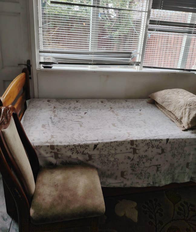 Studio to Let – london E7 9NG Main Photo