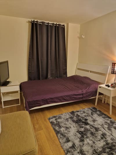 Ensuite Room -Good Location Main Photo