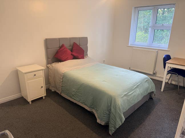 Double Room Available, Main Photo