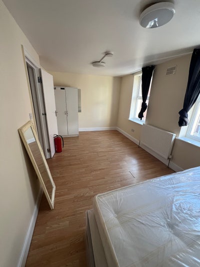 Double room in Liverpool Street/ Brick Lane Main Photo