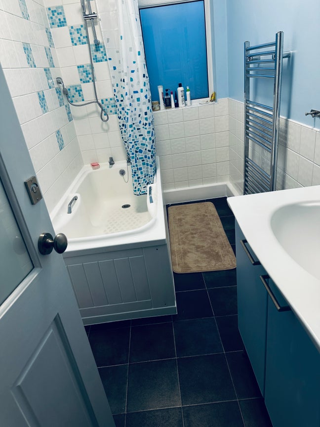 Single Room Available – Close to City Centre Main Photo
