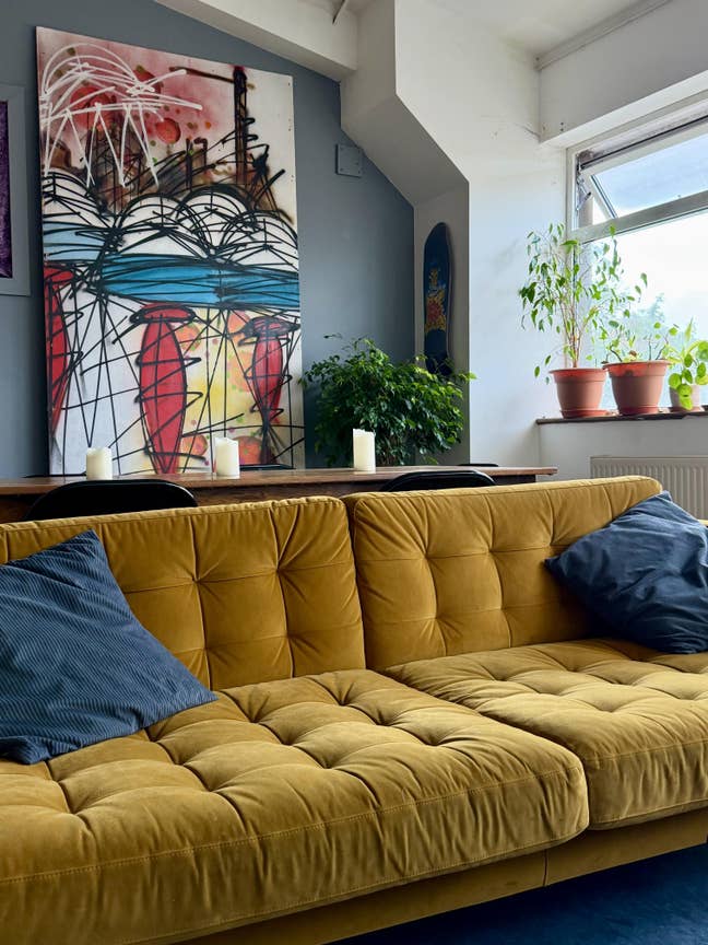 Room available in converted warehouse flat  Main Photo