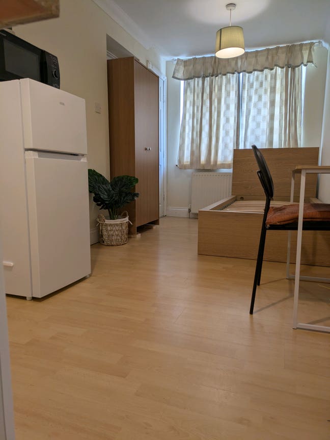 Studio flat  Main Photo