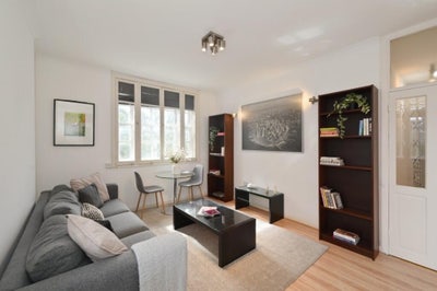 1 bedroom flat in Hammersmith  Main Photo
