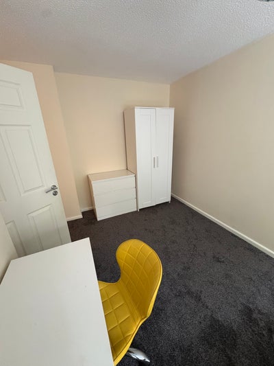 Double Room, Birmingham B17  - Bills Included Main Photo