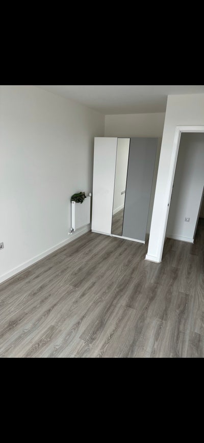 Double room available , East London next to DLR Main Photo